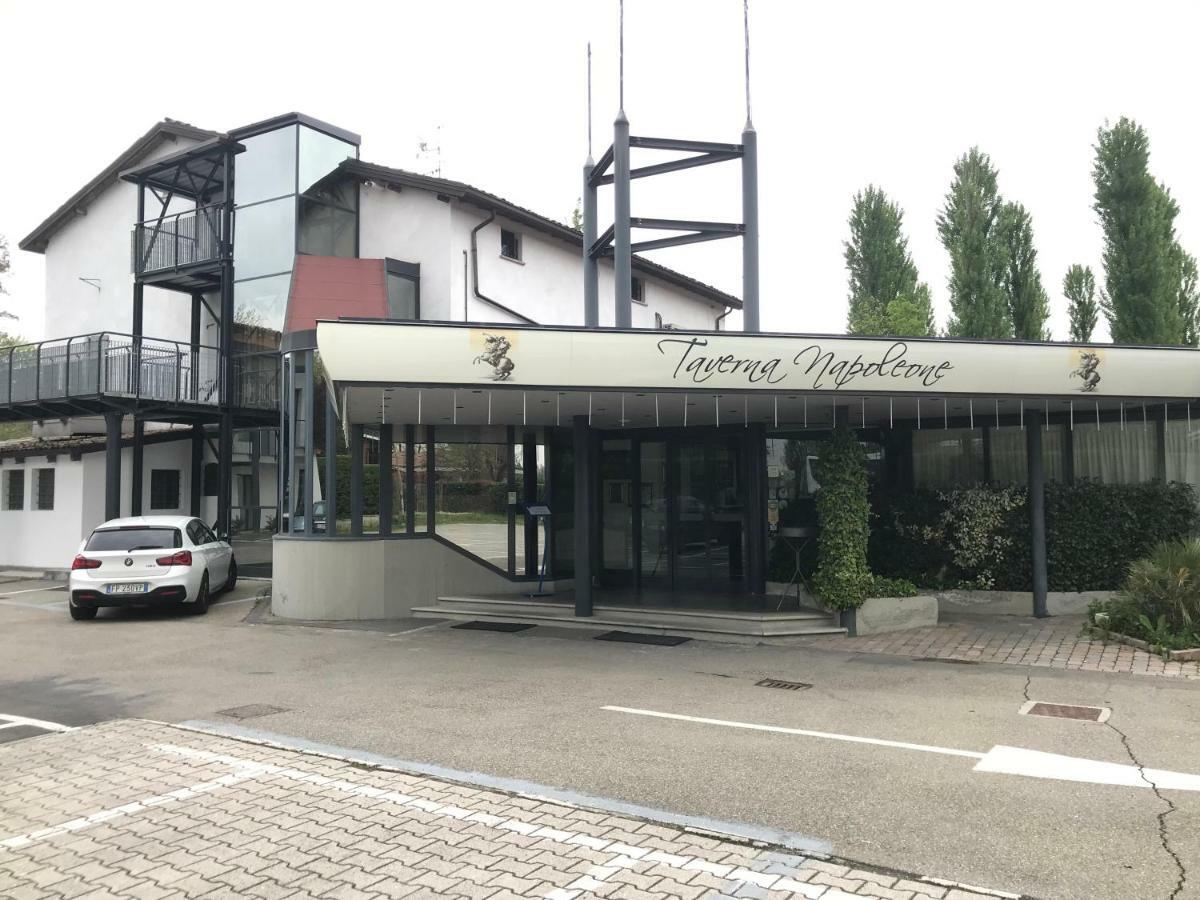 Taverna Napoleone San Lorenzo  Dış mekan fotoğraf