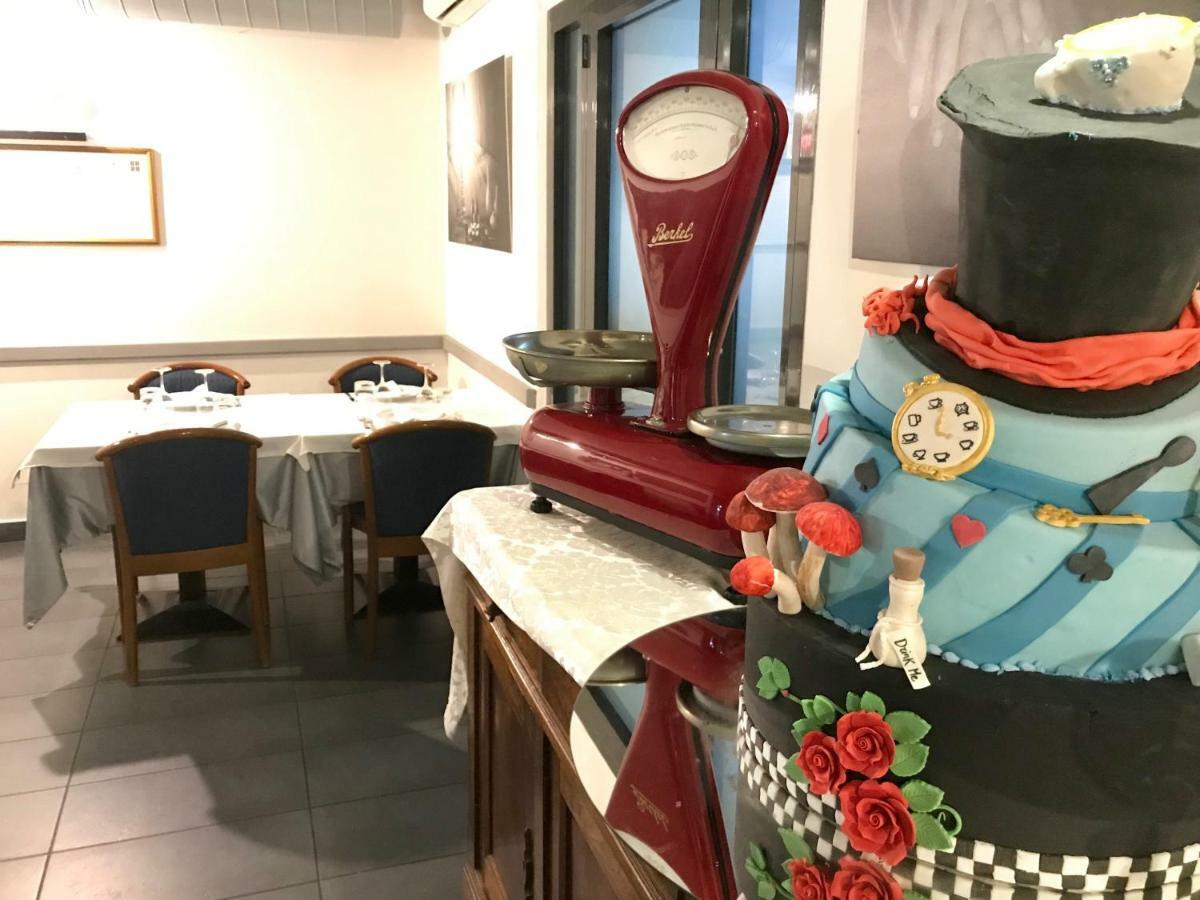 Taverna Napoleone San Lorenzo  Dış mekan fotoğraf